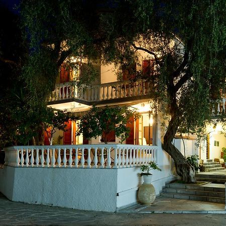 Pansion Nikos Vergos Parga Exterior photo